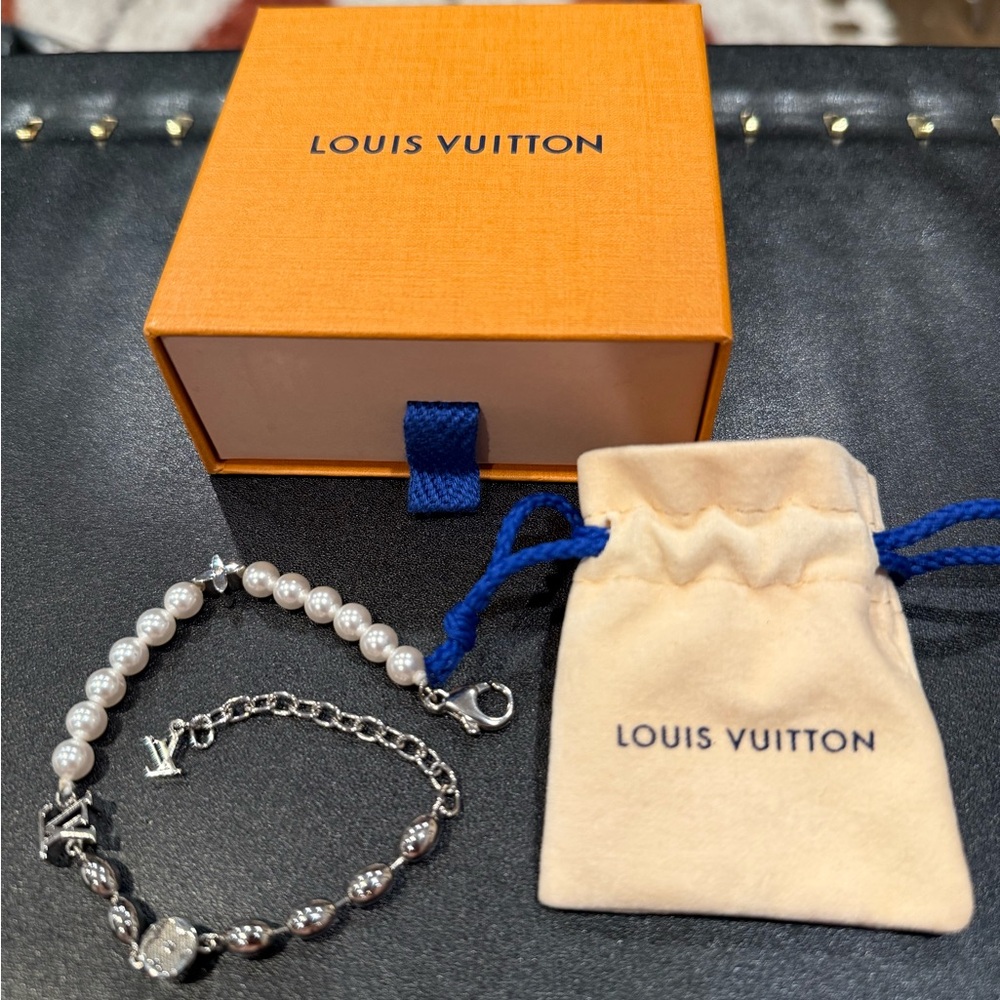 ❌SOLD❌ — Louis Vuitton Silver and White Faux Pearl Bracelet - still in stores
